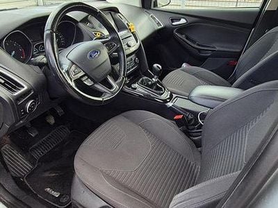 Culoaregri Second-hand 2015 Ford Focus Titanium Break | 6.300 EUR (Puțin scump)