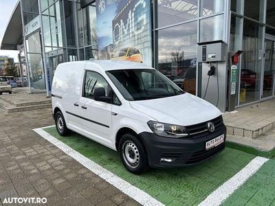 Second-hand VW Caddy 75 CP (55 kW) 2020 Culoarealb Monovolum