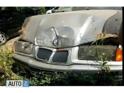 Second-hand BMW 316 75 CP (55 kW) 1996 Argintiu Coupe