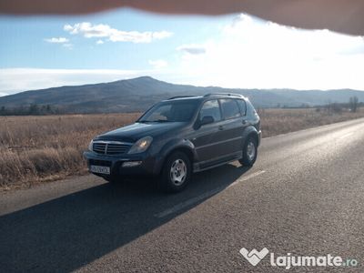 second-hand Ssangyong Rexton schimb cu duba