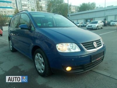 Second-hand VW Touran 140 CP (102 kW) 2006 Albastru Monovolum