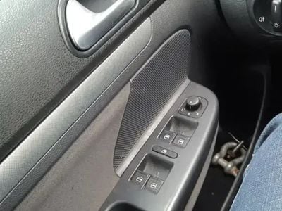 VW Golf V