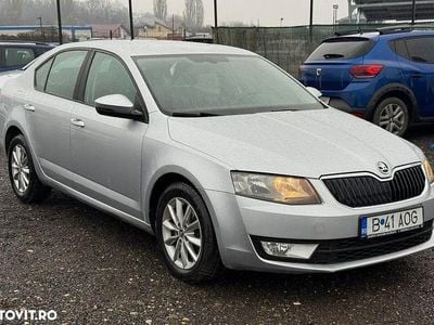 Second-hand Skoda Octavia Ambition 110 CP (80 kW) 2017 Culoaregri Berlinǎ