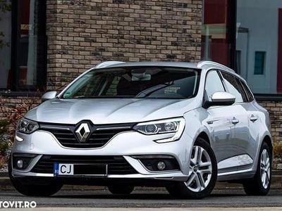 Culoaregri Utilizat 2020 Renault Mégane GrandTour Intens Break | 9.600 EUR (Preț bun)