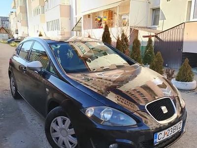 Utilizat 2010 Seat Leon Hatchback | 2.999 EUR (Preț bun)