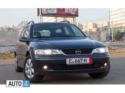 Second-hand Opel Vectra 100 CP (73 kW) 2002 Albastru Break