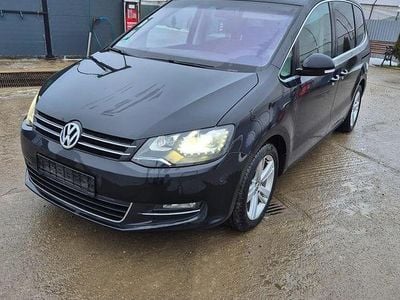 Second-hand VW Sharan Highline 170 CP (125 kW) 2012 Culoarenegru Monovolum