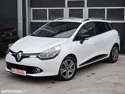 Culoarealb Utilizat 2015 Renault Clio GrandTour Dynamique Break | 4.650 EUR (Preț bun)