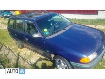 Second-hand Opel Astra 60 CP (44 kW) 1994 Albastru Berlinǎ
