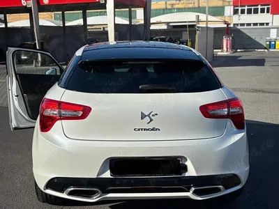 Alb Utilizat 2013 Citroën DS5 Hatchback | 10.500 EUR (Puțin scump)