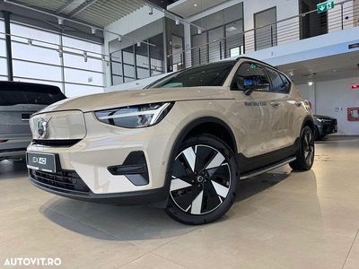 Culoaregalbeuriu Nouă 2025 Volvo XC40 Plus SUV | 45.375 EUR