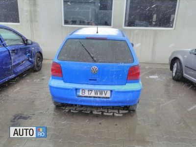 Albastru Utilizat 2000 VW Polo Coupe | 1.300 EUR
