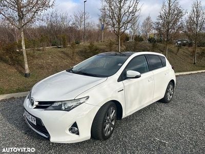 Culoarealb Second-hand 2013 Toyota Auris Hybrid Luna | 8.290 EUR (Preț OK)