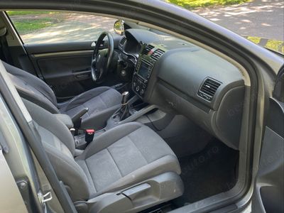 second-hand VW Golf V 