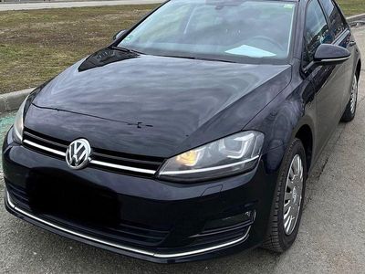 Second-hand VW Golf VII Highline 122 CP (89 kW) 2013 Culoarenegru Hatchback