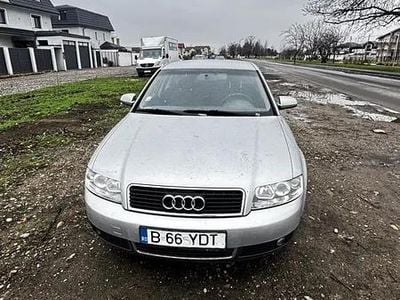 Utilizat 2003 Audi A4 Berlinǎ | 1.400 EUR (Preț bun)