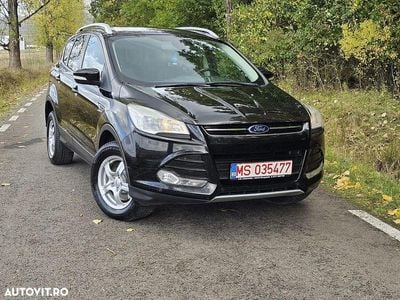 Culoarenegru Utilizat 2014 Ford Kuga Individual SUV | 7.999 EUR (Preț bun)
