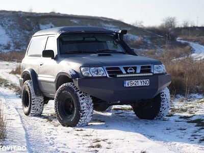 Culoaregri Utilizat 2003 Nissan Patrol Comfort SUV | 10.500 EUR