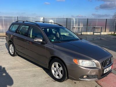 second-hand Volvo V70 2.0D