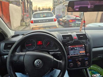 Gri Utilizat 2006 VW Jetta Berlinǎ | 3.000 EUR (Puțin scump)