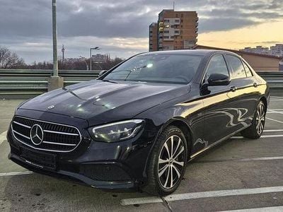 Culoarenegru Utilizat 2020 Mercedes E300 Berlinǎ | 25.499 EUR (Super Preț)