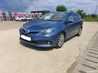 Toyota Auris Hybrid