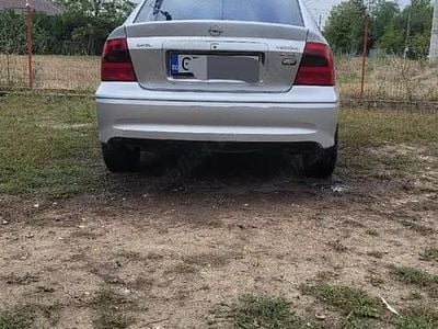 Second-hand Opel Vectra 105 CP (77 kW) 2000 Hatchback