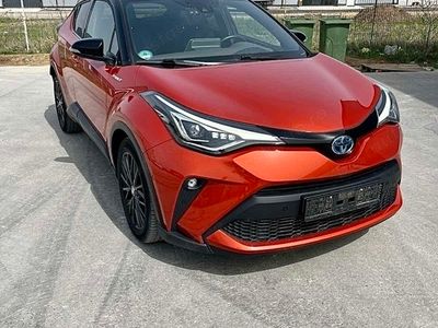 second-hand Toyota C-HR 2.0 orange edition