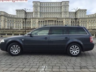 Gri Utilizat 2003 VW Passat Break | 4.300 EUR