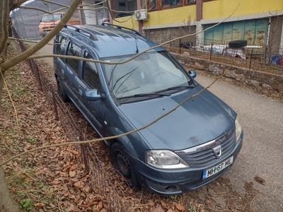 Utilizat 2010 Dacia Logan Berlinǎ | 3.500 EUR