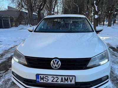 Culoarealb Utilizat 2015 VW Jetta Berlinǎ | 6.700 EUR