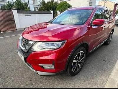 Second-hand Nissan X-Trail Tekna 160 CP (117 kW) 2019 Culoarerosu SUV