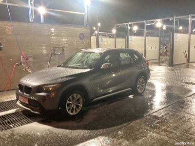 Gri Second-hand 2012 BMW X1 SUV | 7.300 EUR (Preț OK)