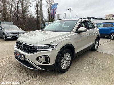 Culoaregri Utilizat 2023 VW T-Roc Style SUV | 23.280 EUR (Super Preț)