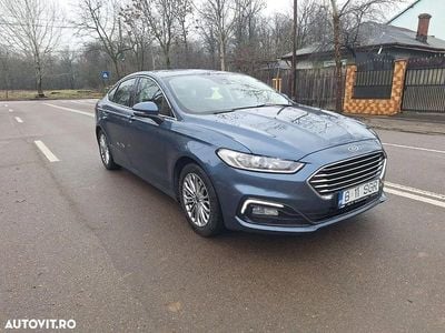 Second-hand Ford Mondeo Titanium 187 CP (137 kW) 2021 Culoarealbastru Berlinǎ