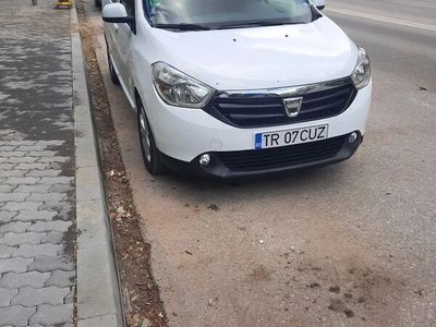 second-hand Dacia Lodgy 1.5 dCi 109 CP Laureate