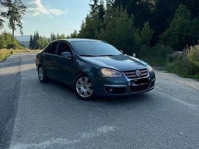 Culoareverde Utilizat 2007 VW Jetta Berlinǎ | 2.900 EUR (Preț OK)