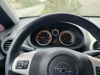 Utilizat 2006 Opel Corsa Break | 1.400 EUR