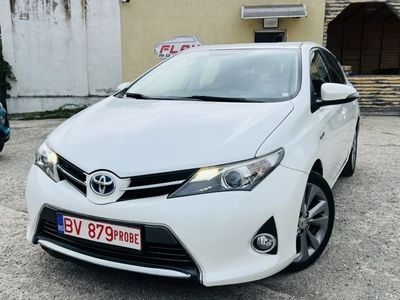 second-hand Toyota Auris Hybrid 