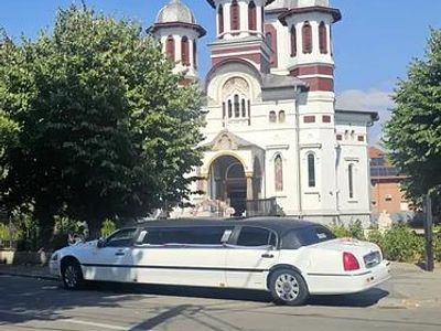 Second-hand 2003 Lincoln Town Car Berlinǎ | 8.500 EUR