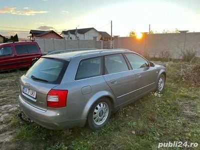 Utilizat 2005 Audi A4 Berlinǎ | 2.400 EUR (Preț OK)