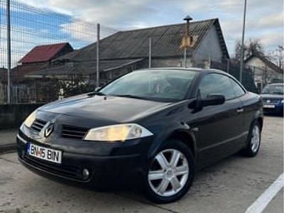 Negru Utilizat 2005 Renault Mégane Cabriolet Dynamique Cabrio | 2.300 EUR