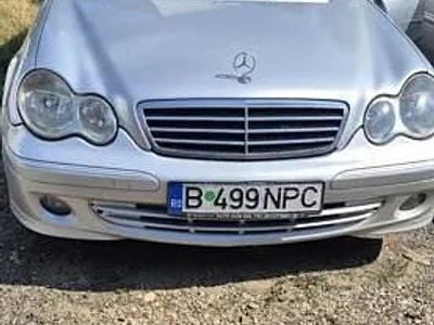 Utilizat 2007 Mercedes 220 Berlinǎ | 2.300 EUR