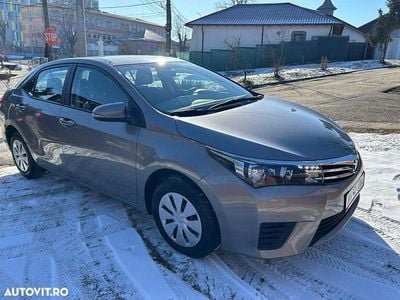 Second-hand Toyota Corolla Terra 99 CP (72 kW) 2015 Culoaremaro Berlinǎ