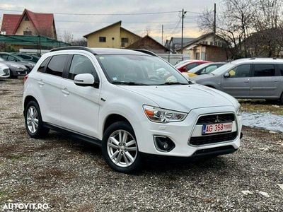 Second-hand Mitsubishi ASX Instyle 150 CP (110 kW) 2014 Culoarealb SUV