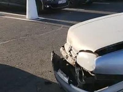 Second-hand VW Golf IV 100 CP (73 kW) 1998 Hatchback