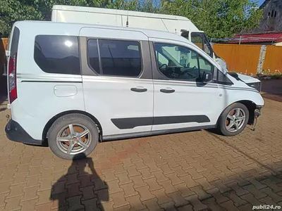 Second-hand Ford Transit Connect 150 CP (110 kW) 2019 Alb Monovolum