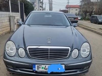 Second-hand Mercedes E200 2004 Berlinǎ
