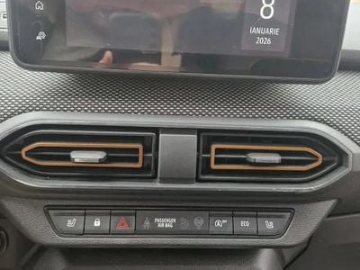 Second-hand Dacia Sandero Stepway 92 CP (67 kW) 2022 Portocaliu Hatchback