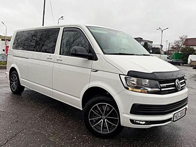 Culoarealb Utilizat 2017 VW Caravelle Comfortline Monovolum | 19.690 EUR (Puțin scump)